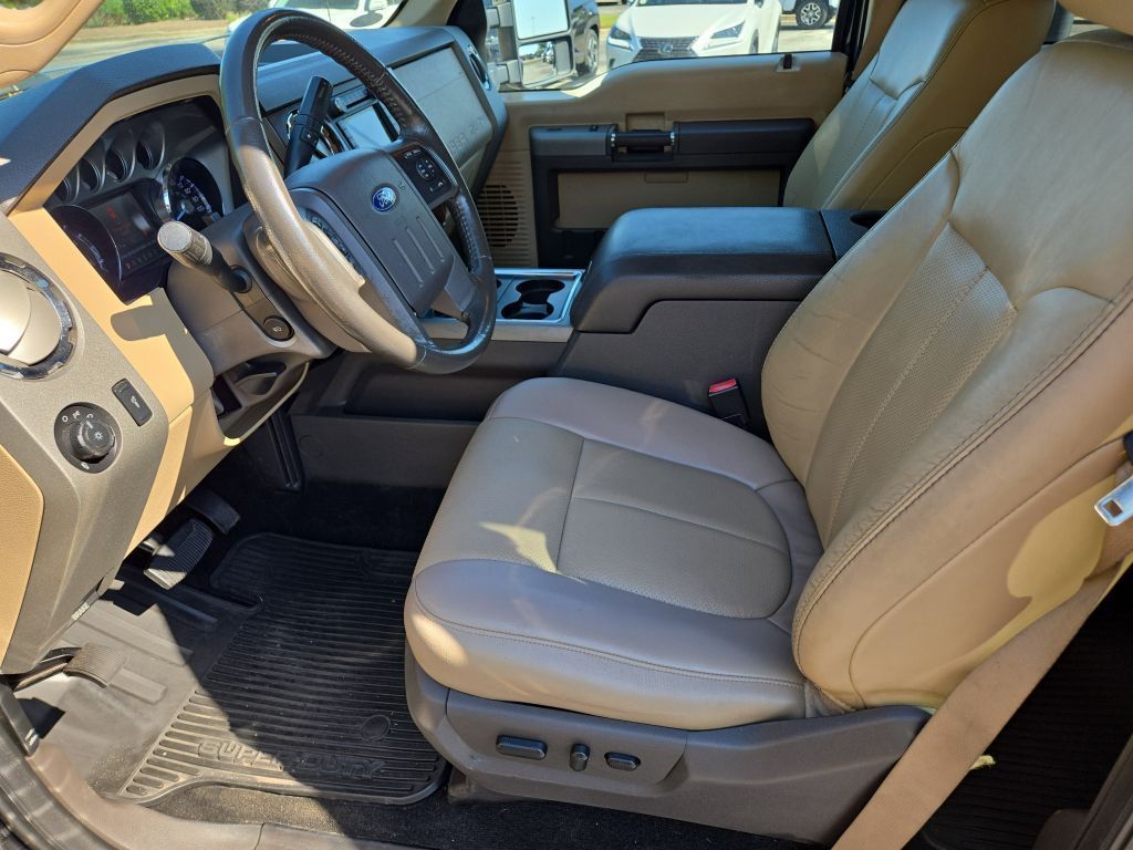 2011 Ford F-350 Lariat photo 15