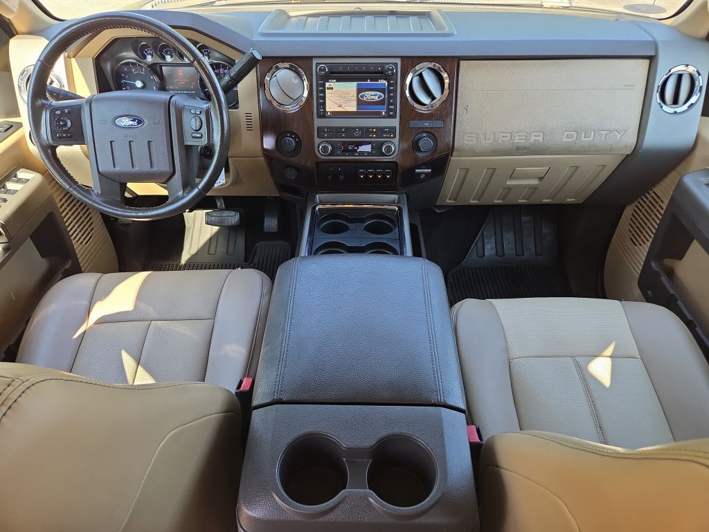 2011 Ford F-350 Lariat photo 17