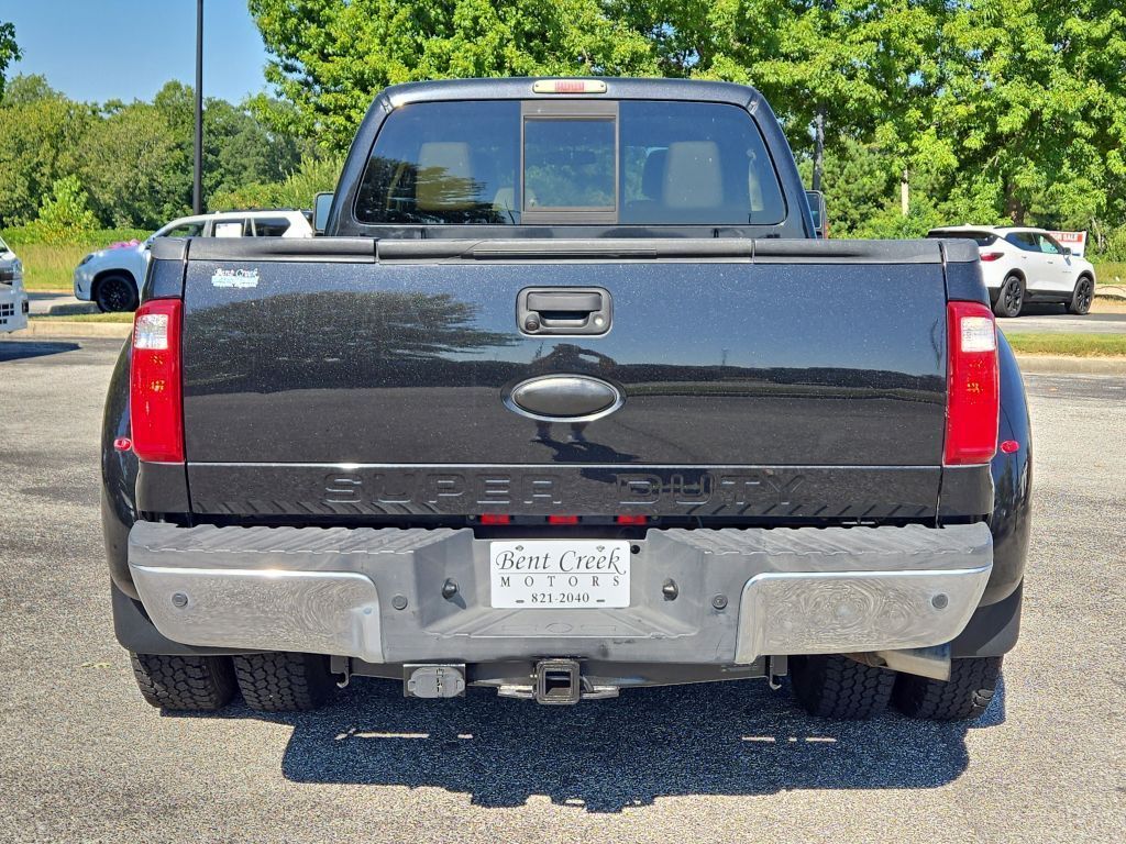 2011 Ford F-350 Lariat photo 9