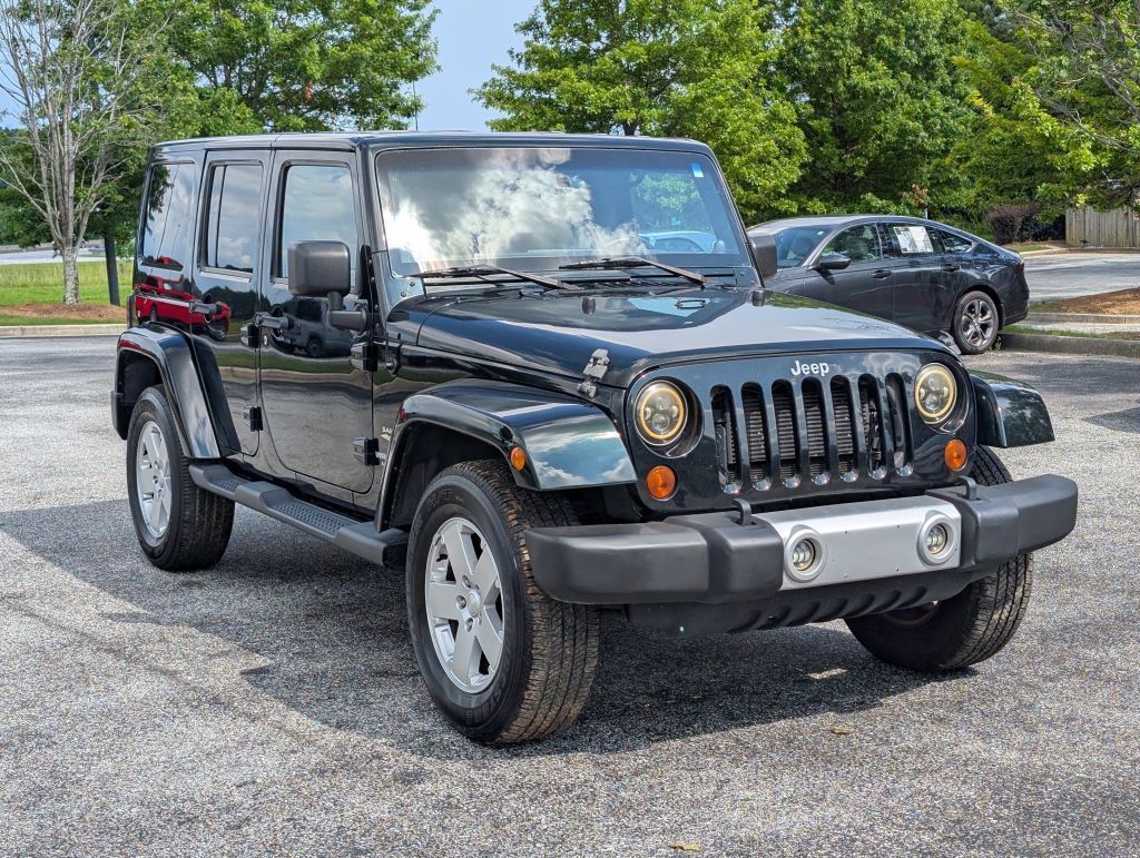 2012 Jeep Wrangler Unlimited Sahara photo 3