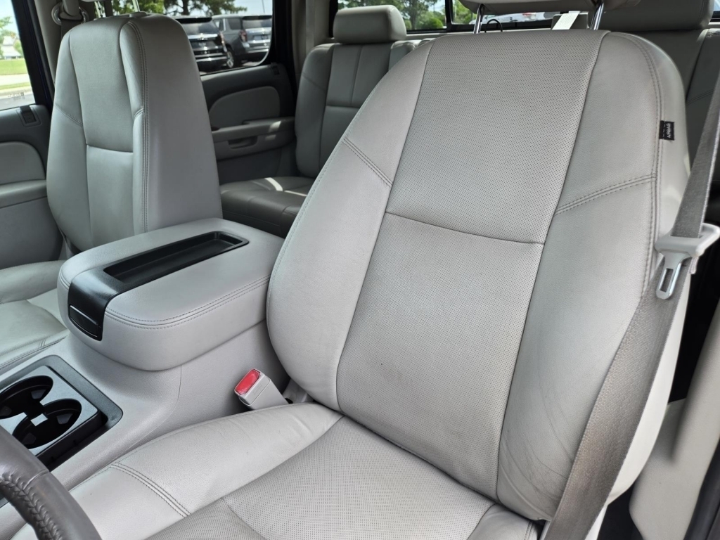 2014 Chevrolet Silverado 2500HD LTZ, 183742, Photo