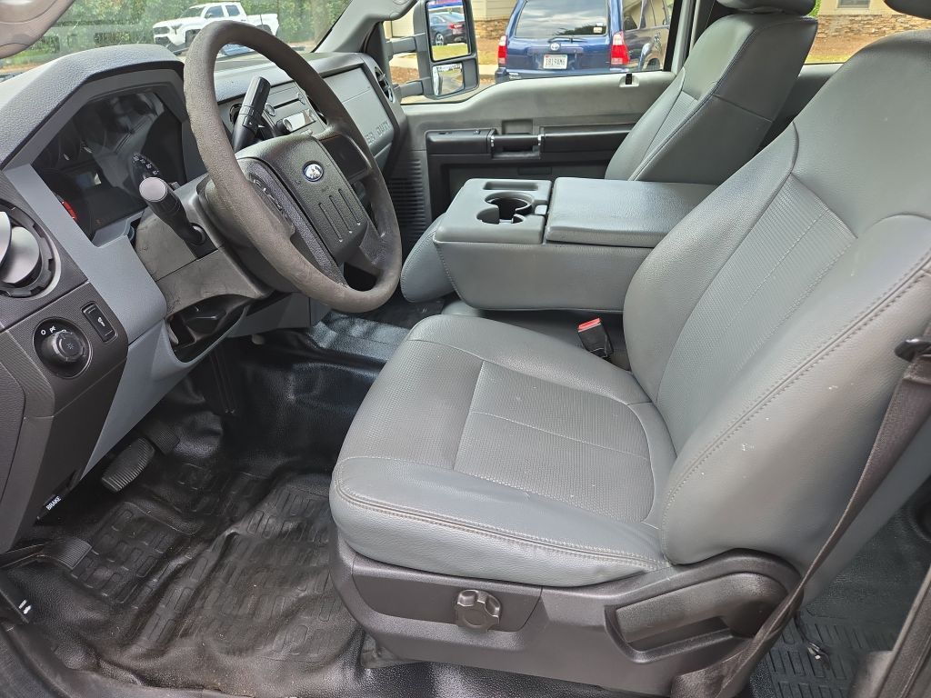 2015 Ford F-350 Chassis XL, A96099, Photo