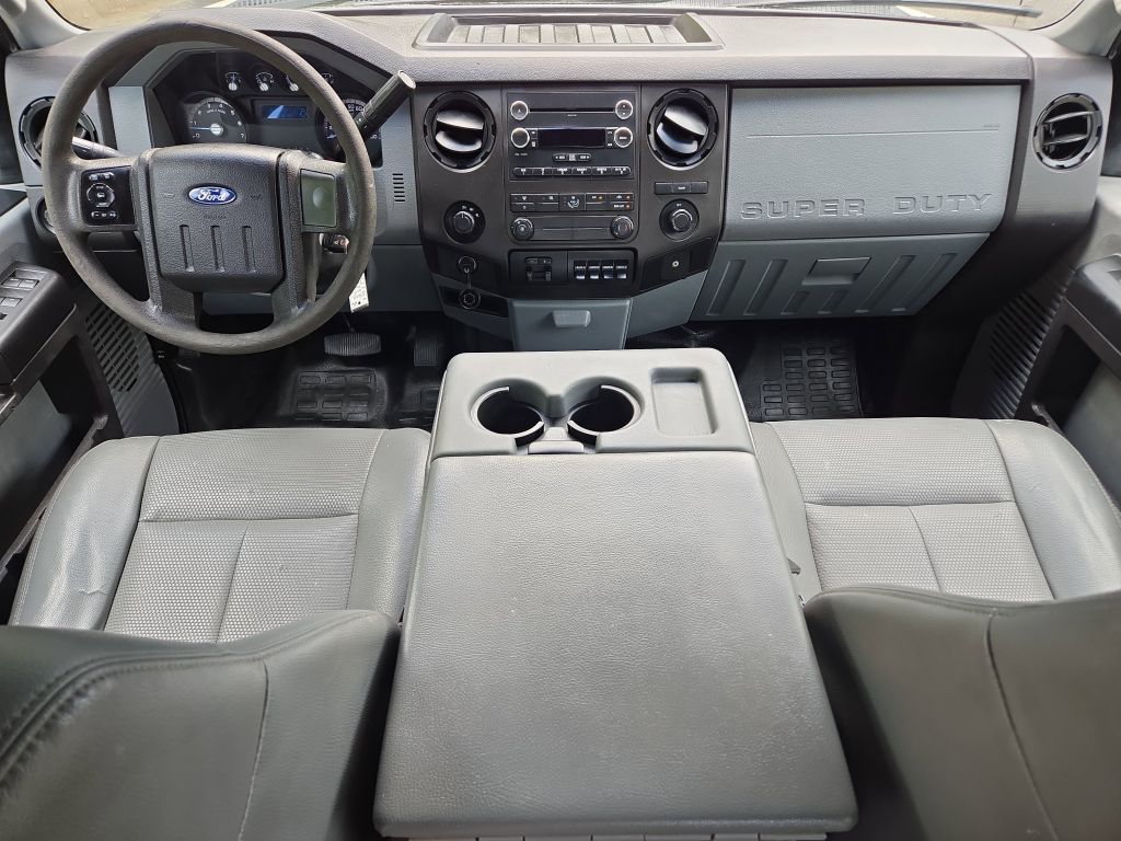 2015 Ford F-350 Chassis XL, A96099, Photo