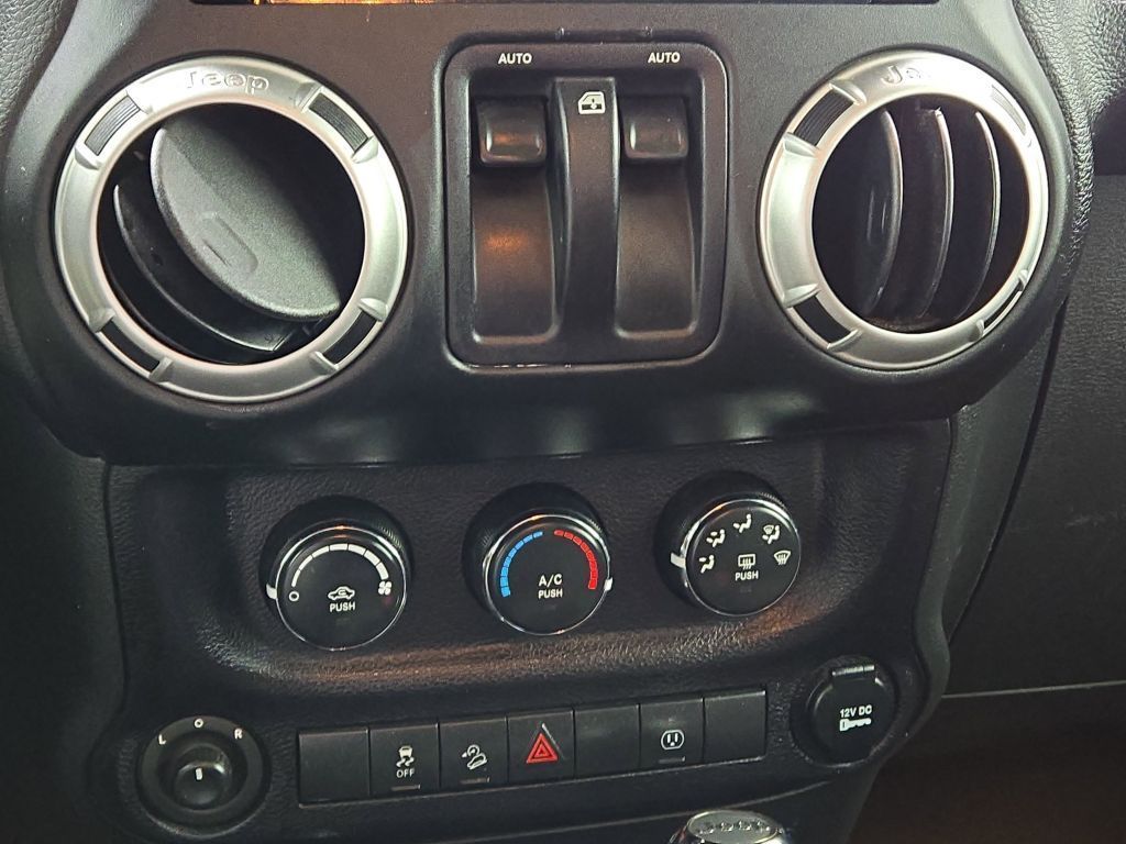 2015 Jeep Wrangler Rubicon, 7893, Photo