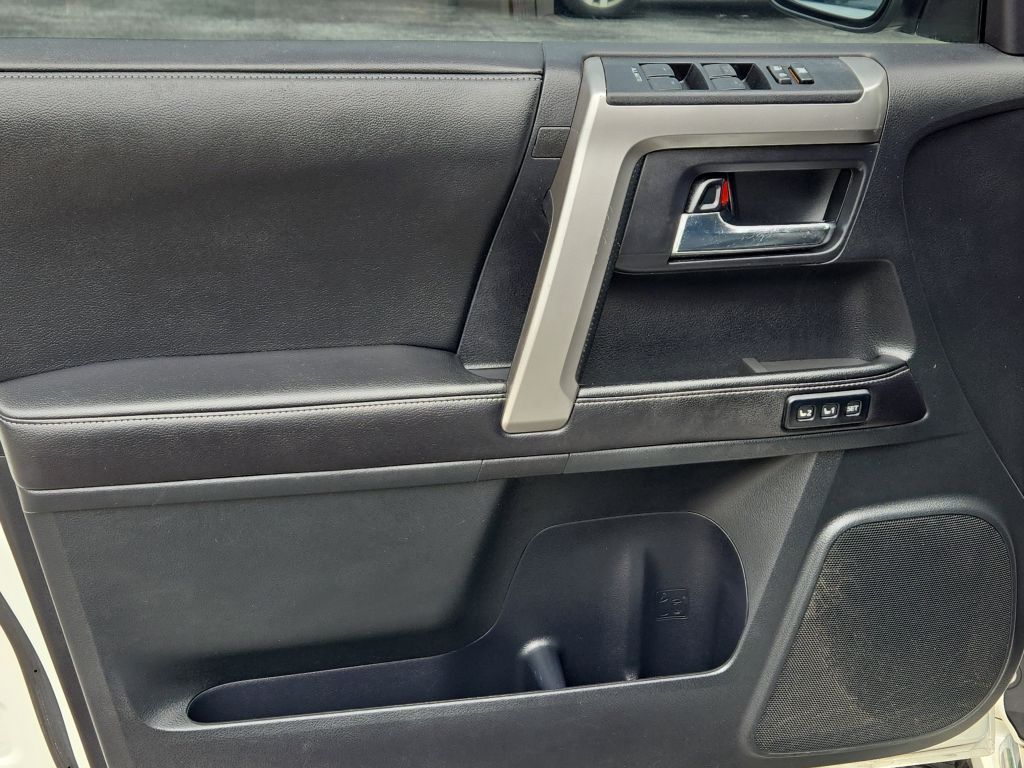 2015 Toyota 4Runner Limited, 099381, Photo