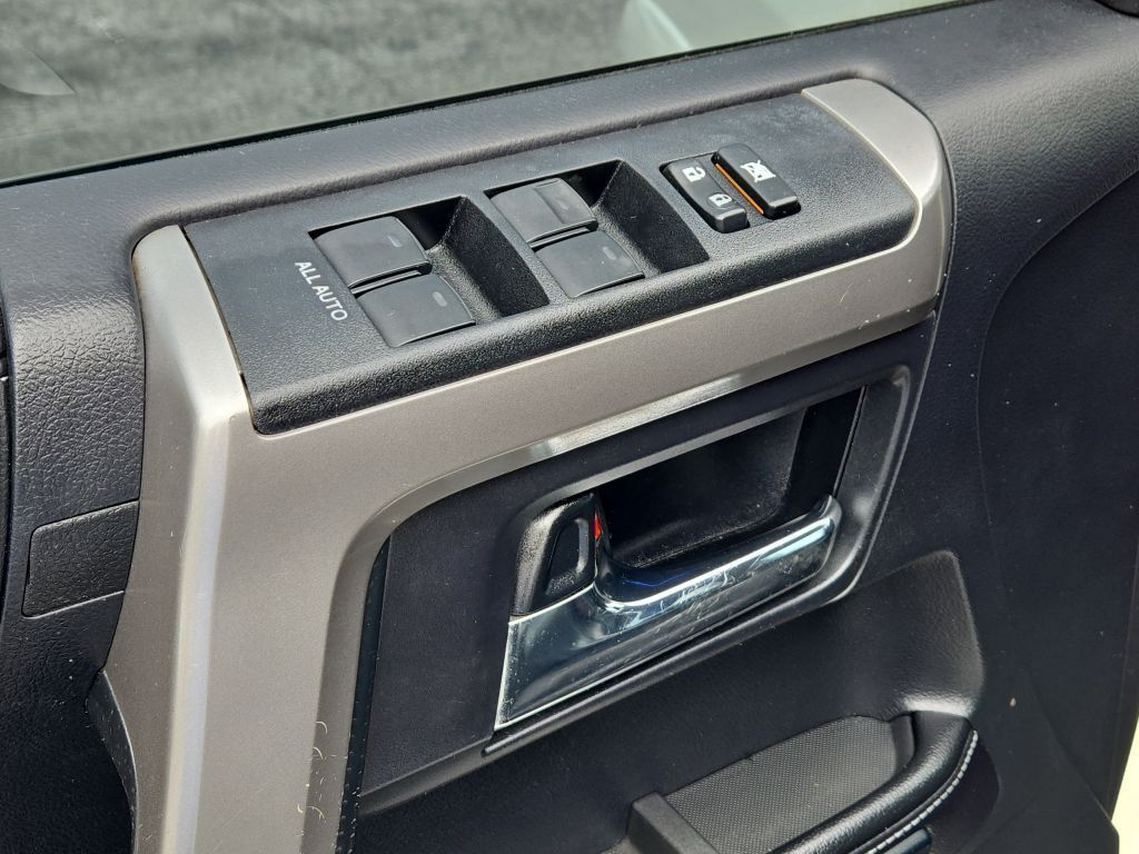 2015 Toyota 4Runner Limited, 099381, Photo