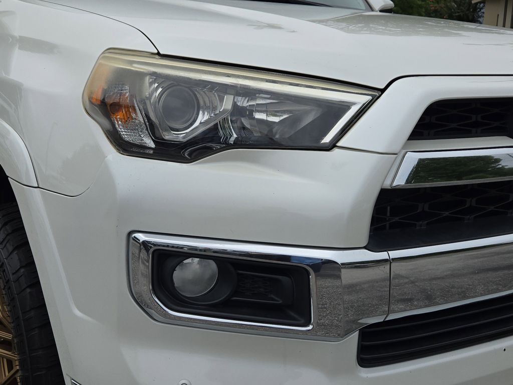 2015 Toyota 4Runner Limited photo 3