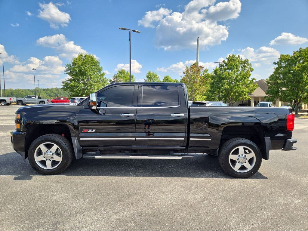 2016 Chevrolet Silverado 2500HD LTZ photo 7