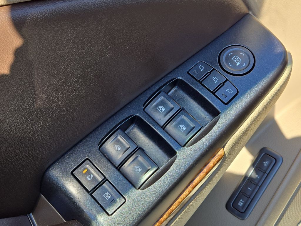 2016 Chevrolet Tahoe LTZ, 102424, Photo