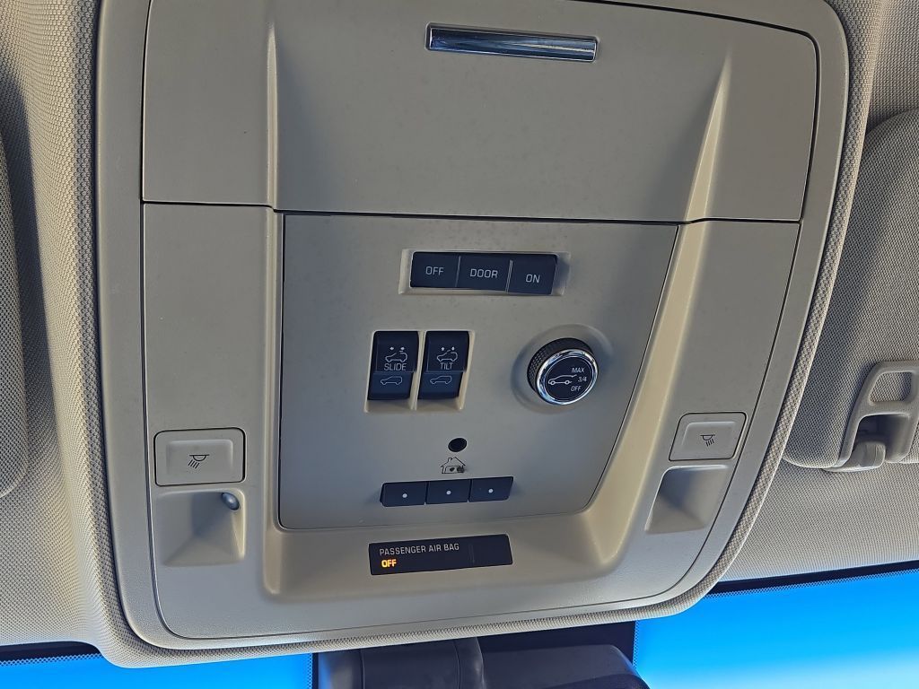 2016 Chevrolet Tahoe LTZ, 102424, Photo