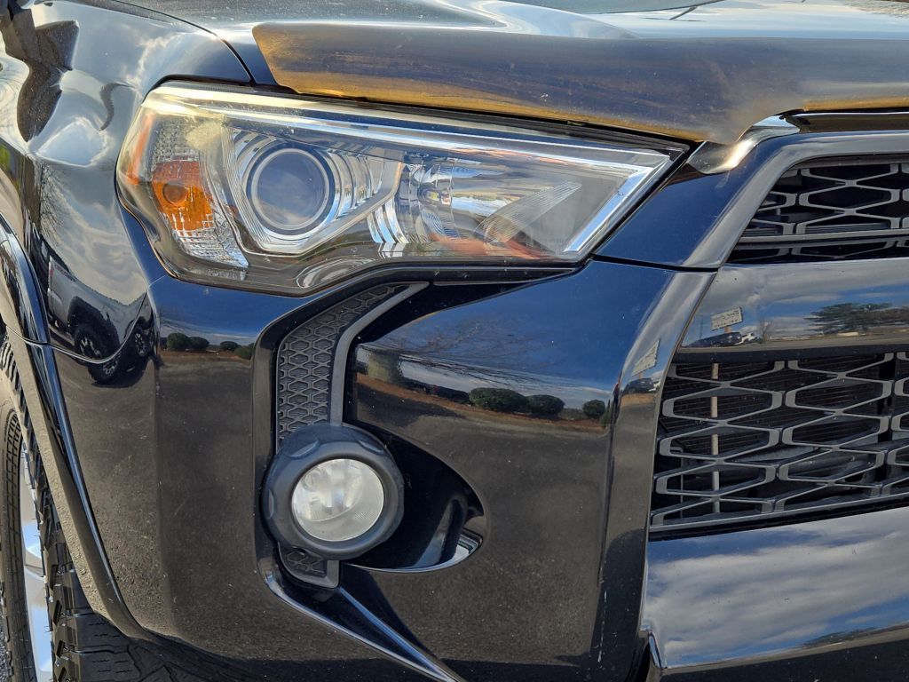 2016 Toyota 4Runner SR5, 120585, Photo