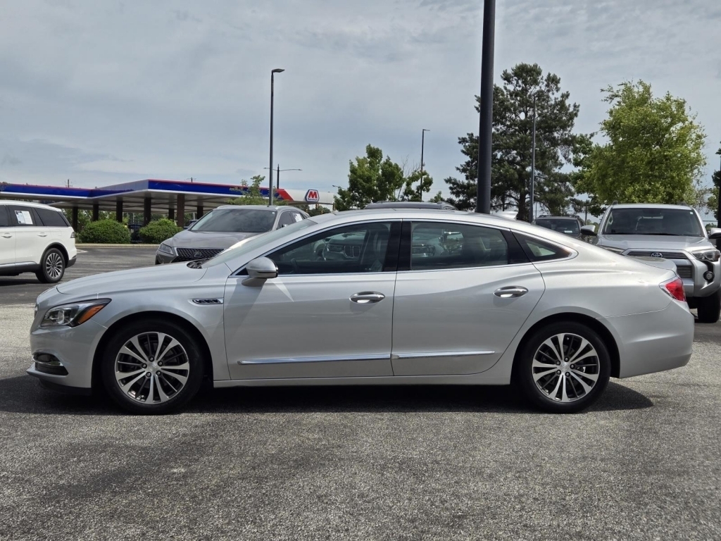 2017 Buick LaCrosse Essence, 139161, Photo
