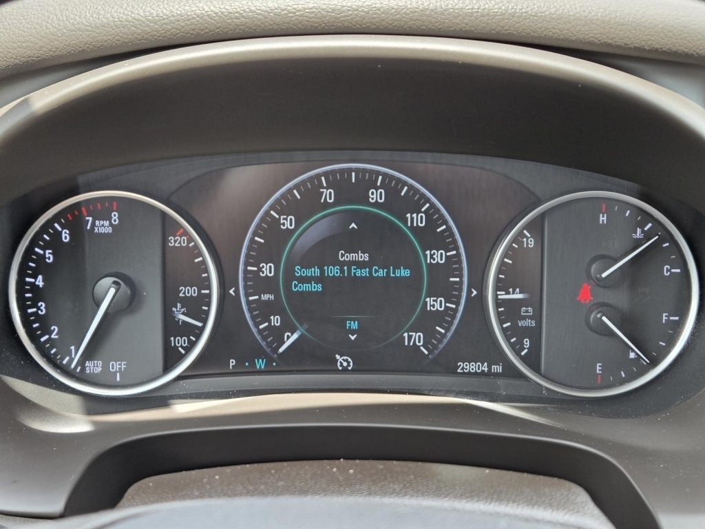 2017 Buick LaCrosse Essence, 139161, Photo