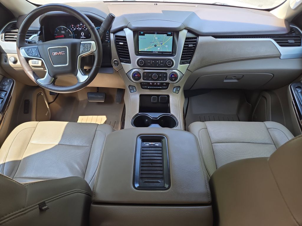 2017 Gmc Yukon SLT photo 16