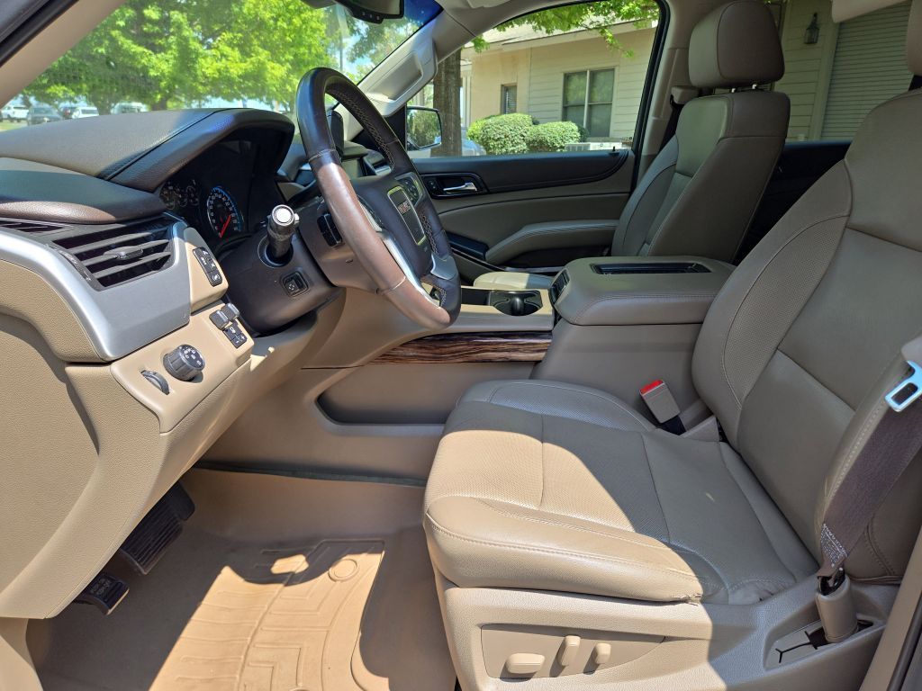 2017 Gmc Yukon SLT photo 20