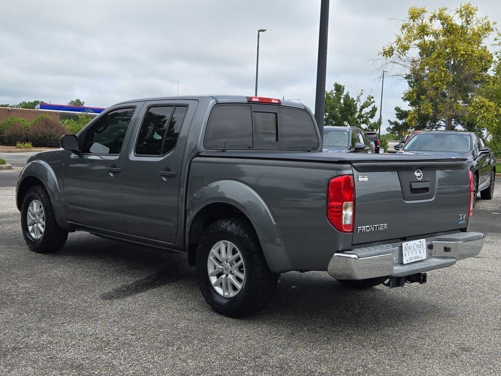 2017 Nissan Frontier SV photo 11