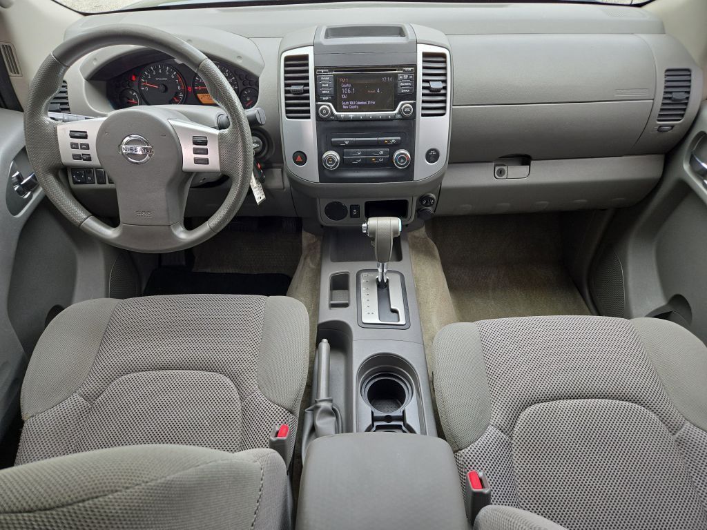 2017 Nissan Frontier SV photo 17
