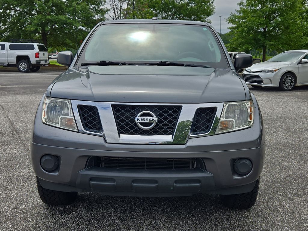 2017 Nissan Frontier SV photo 2