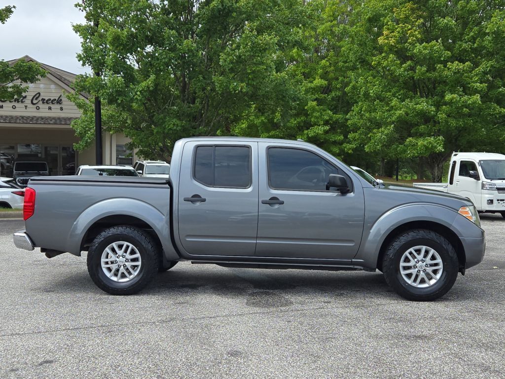 2017 Nissan Frontier SV photo 6