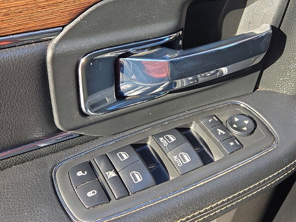 2017 Ram 2500 Laramie, 772929, Photo