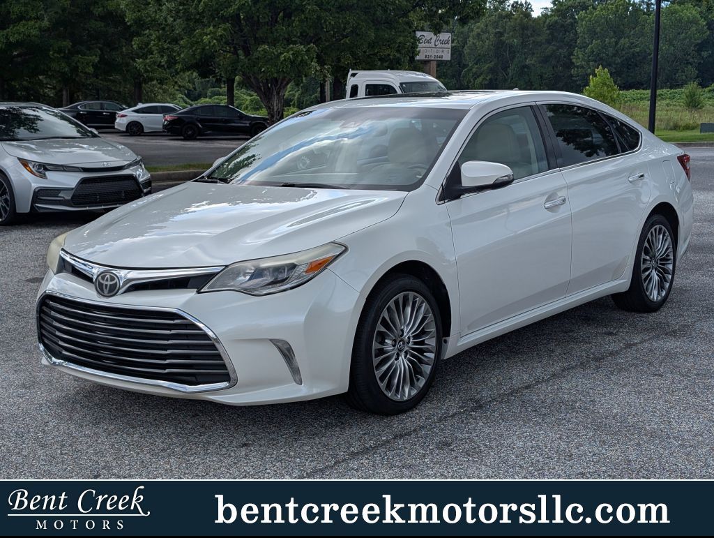 2019 Toyota Camry SE photo 25