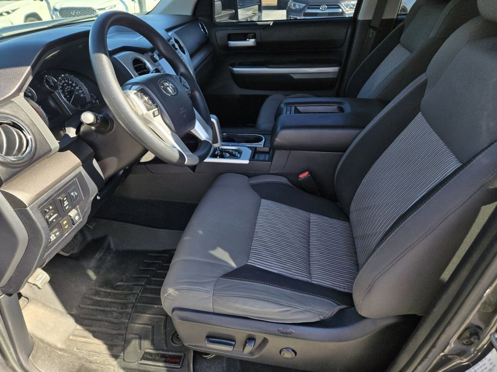 2017 Toyota Tundra SR5, 7982, Photo