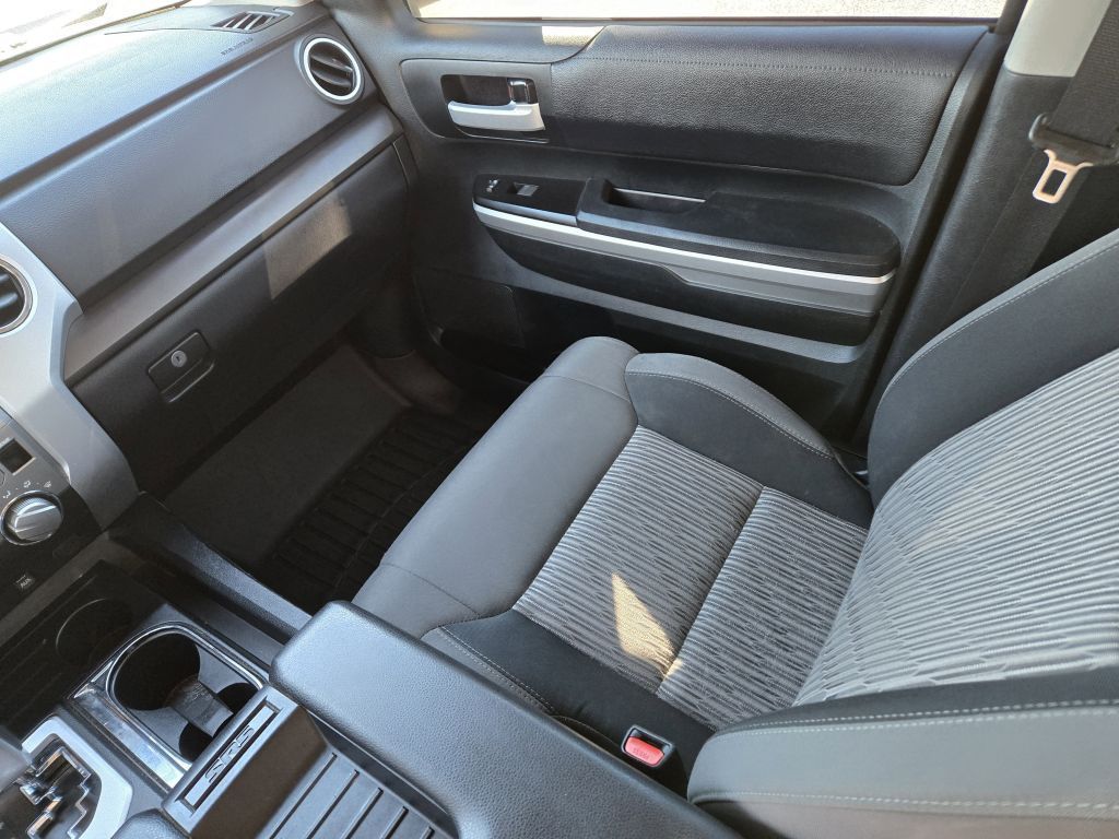 2017 Toyota Tundra SR5, 7982, Photo