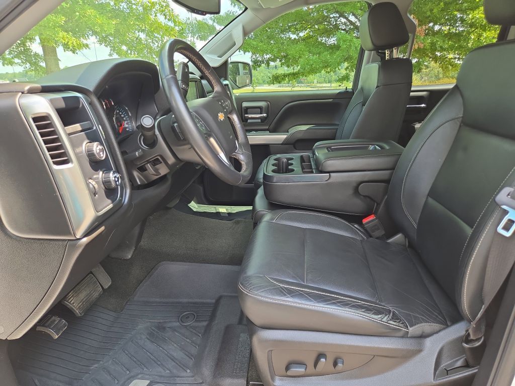 2018 Chevrolet Silverado 1500 LT photo 18