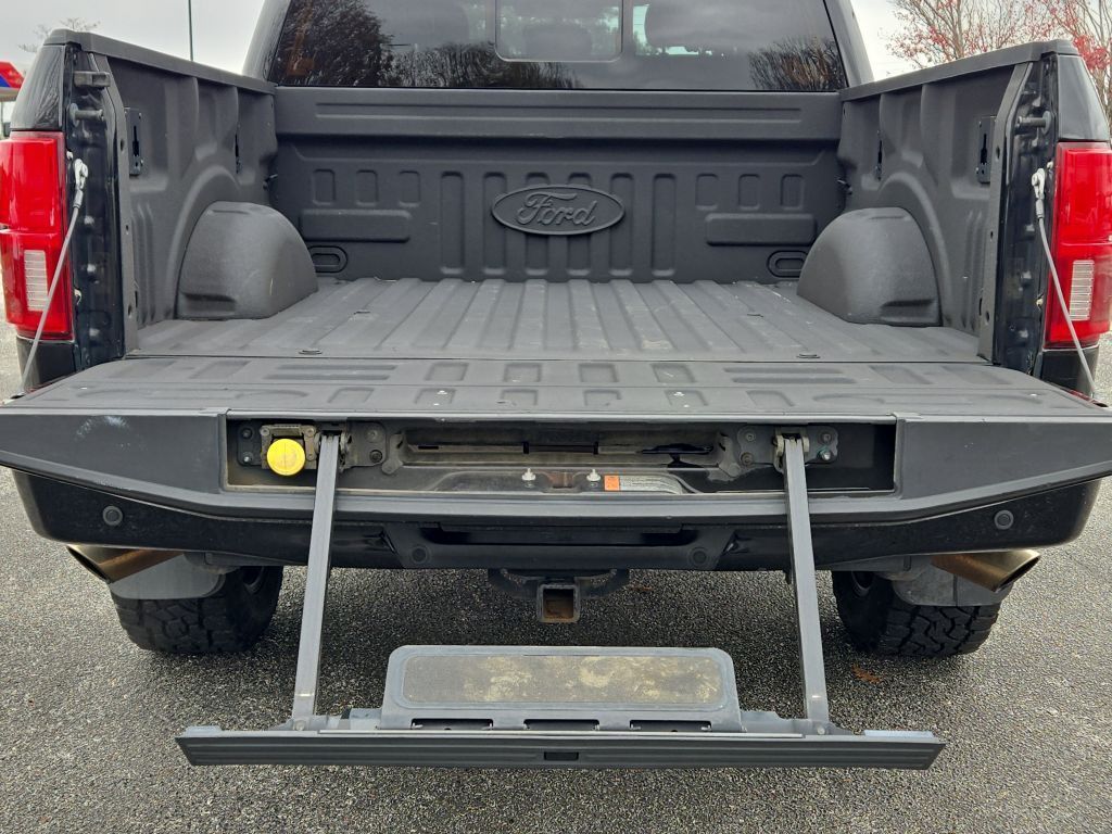 2018 Ford F-150 LARIAT, E59581, Photo
