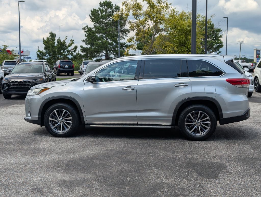 2018 Toyota Highlander XLE photo 11