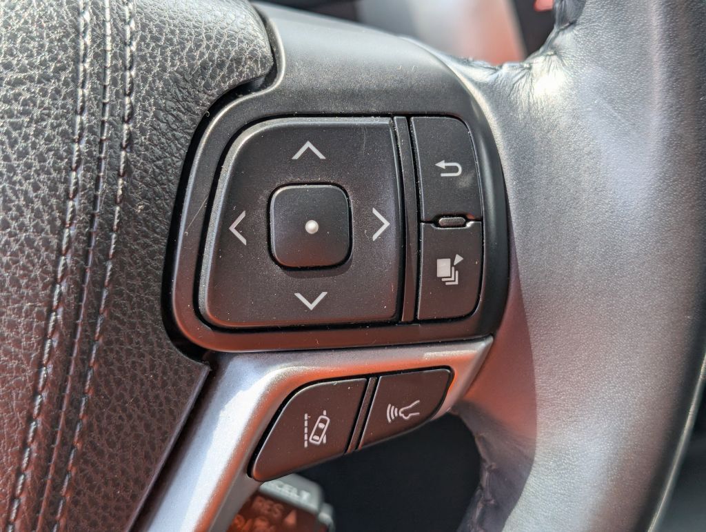 2018 Toyota Highlander XLE photo 18