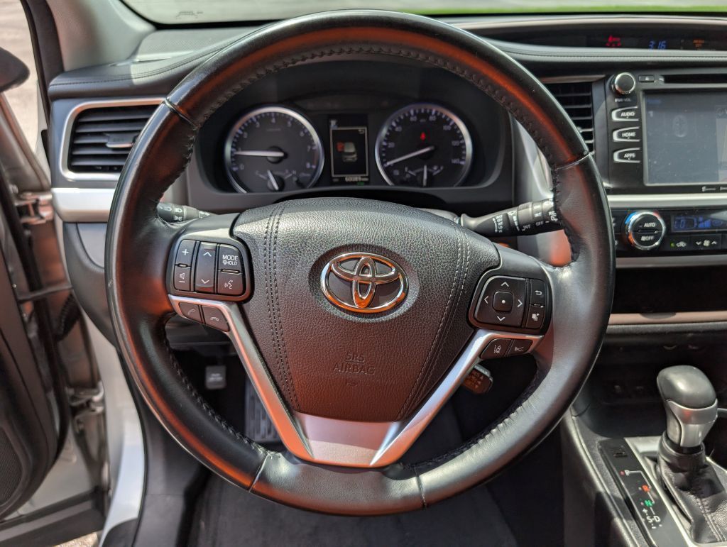 2018 Toyota Highlander XLE photo 19