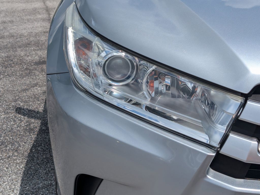 2018 Toyota Highlander XLE photo 3