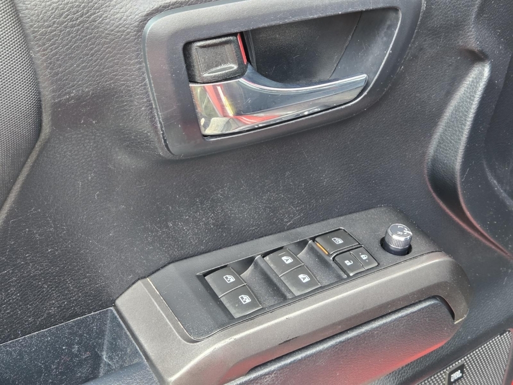 2018 Toyota Tacoma TRD Sport, 148082, Photo