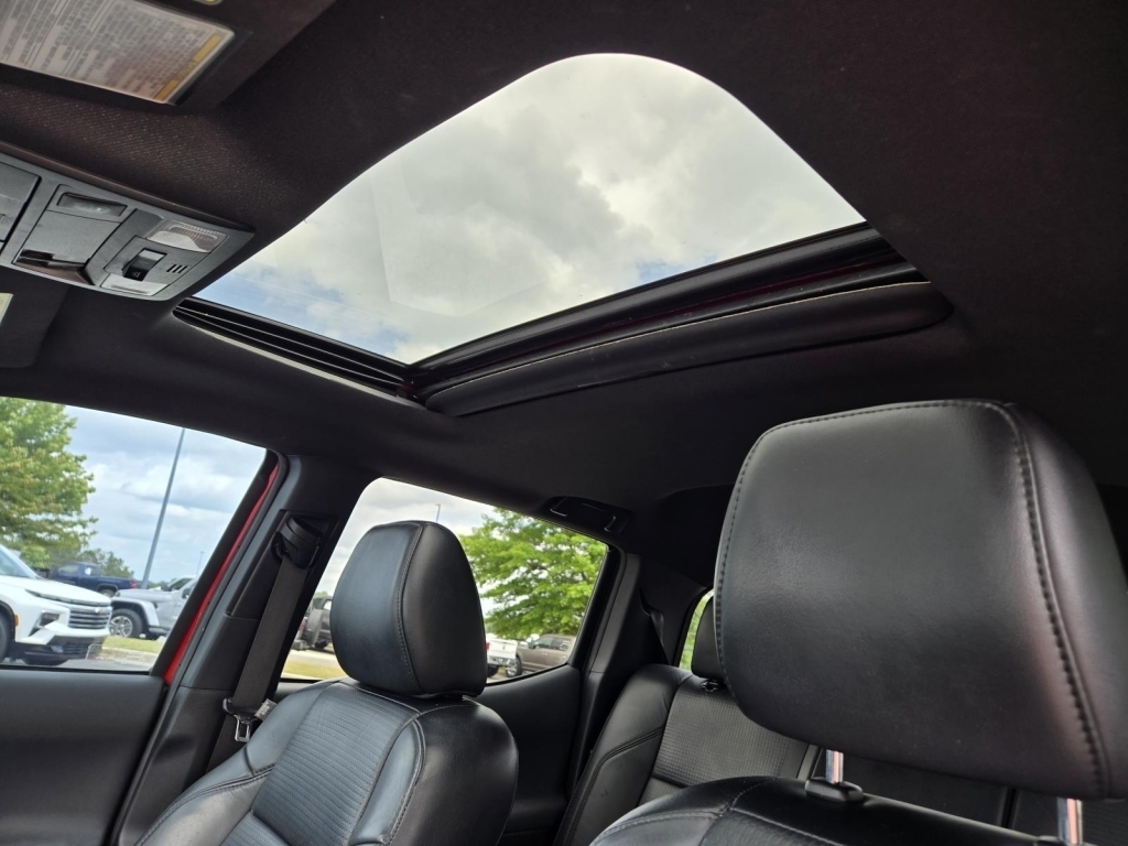 2018 Toyota Tacoma TRD Sport, 148082, Photo