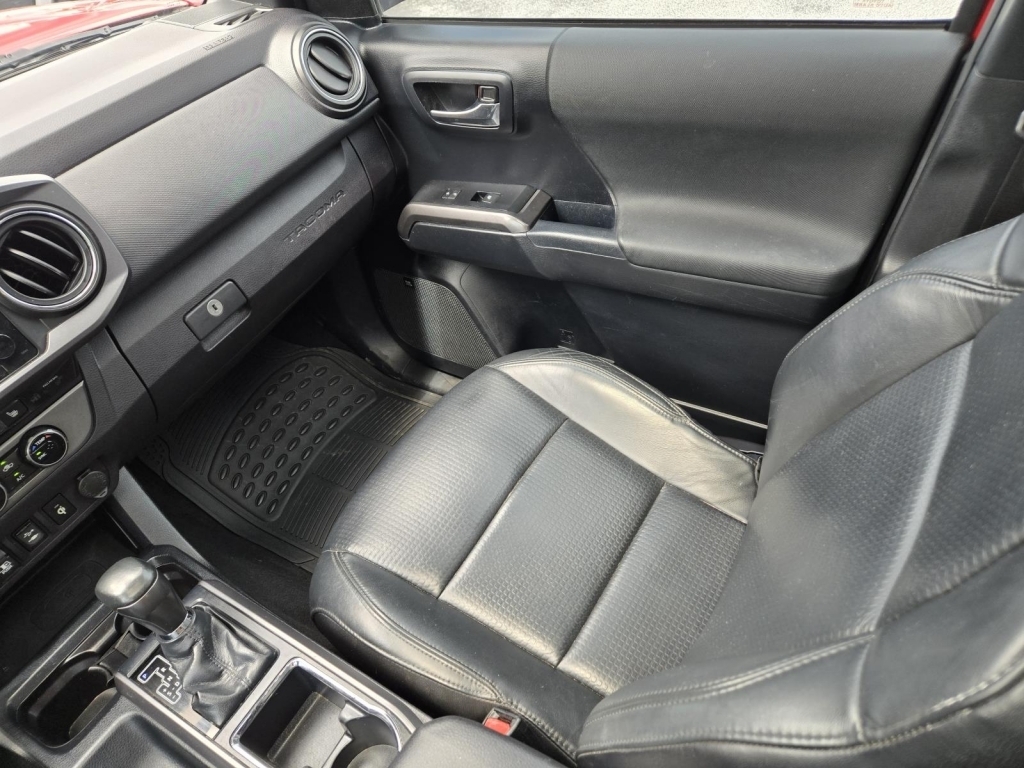 2018 Toyota Tacoma TRD Sport, 148082, Photo