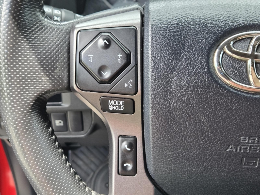 2018 Toyota Tacoma TRD Sport, 148082, Photo