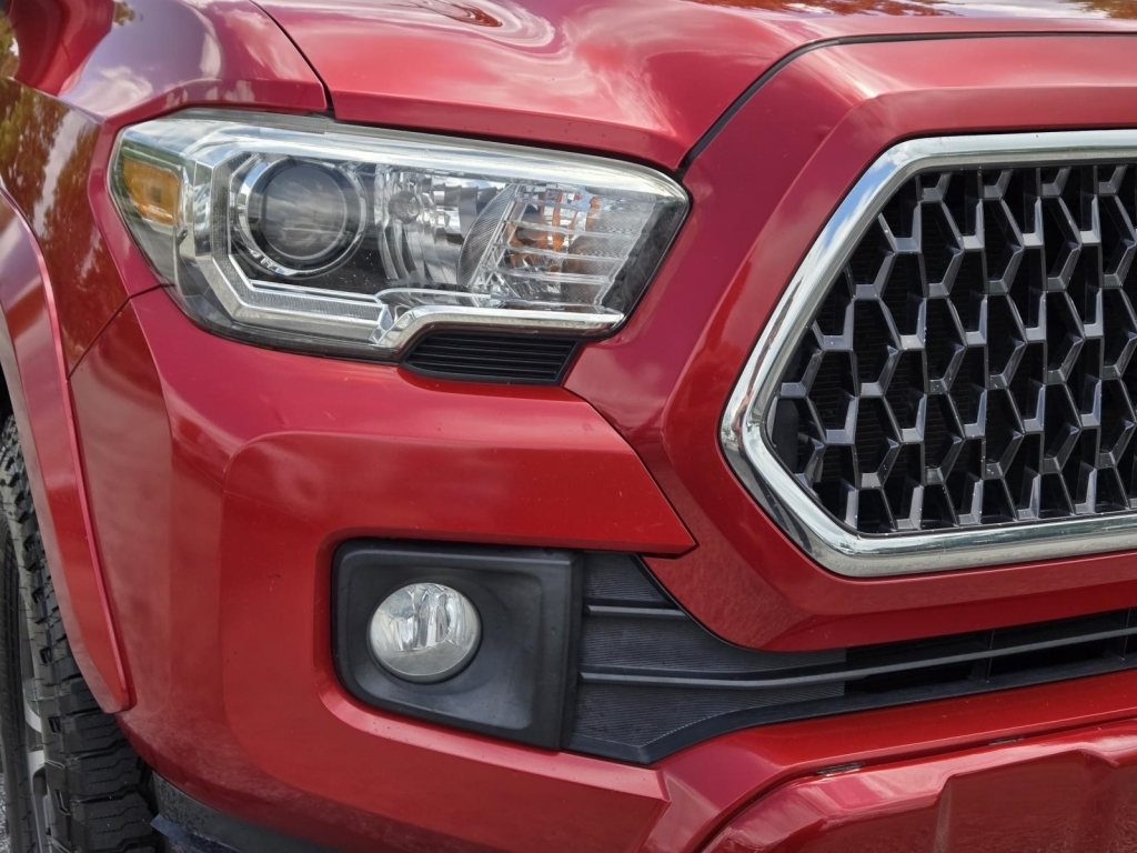 2018 Toyota Tacoma TRD Sport, 148082, Photo