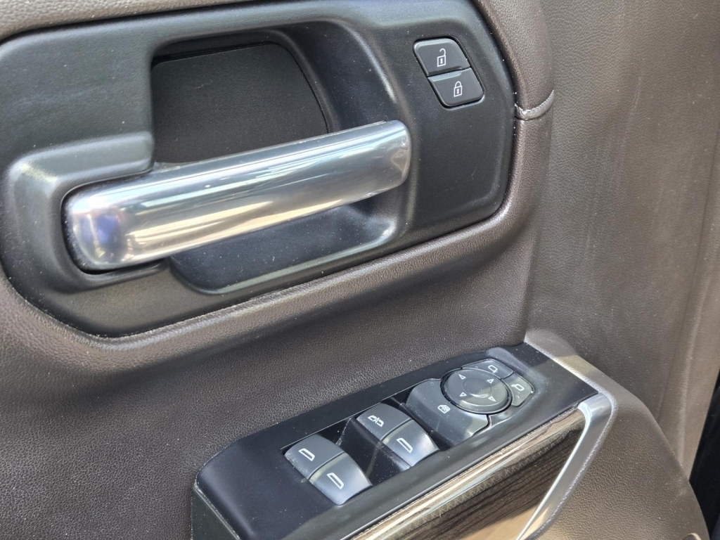2019 Chevrolet Silverado 1500 LT, 124552, Photo