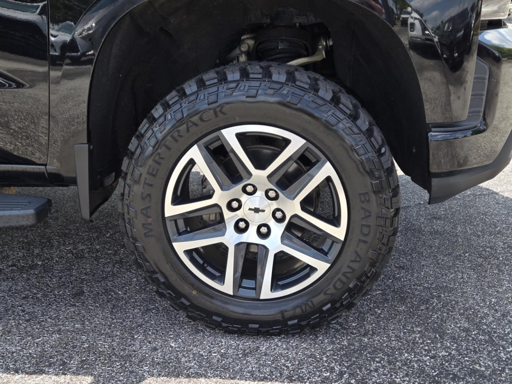 2019 Chevrolet Silverado 1500 LT, 124552, Photo