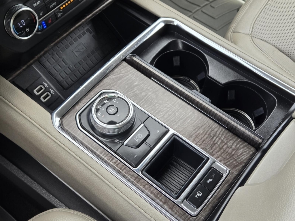 2019 Ford Expedition Limited, A61238, Photo