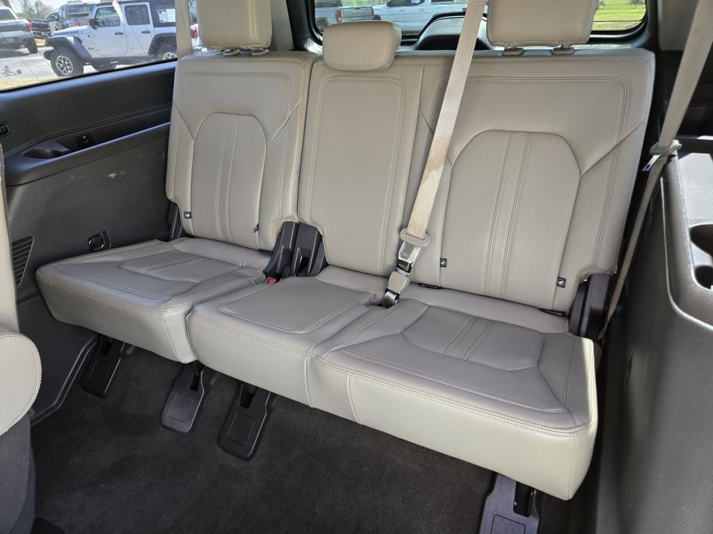 2019 Ford Expedition MAX Limited, A11458, Photo