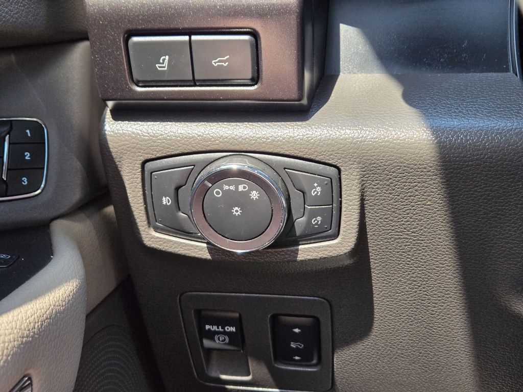 2019 Ford Expedition MAX Limited, A11458, Photo