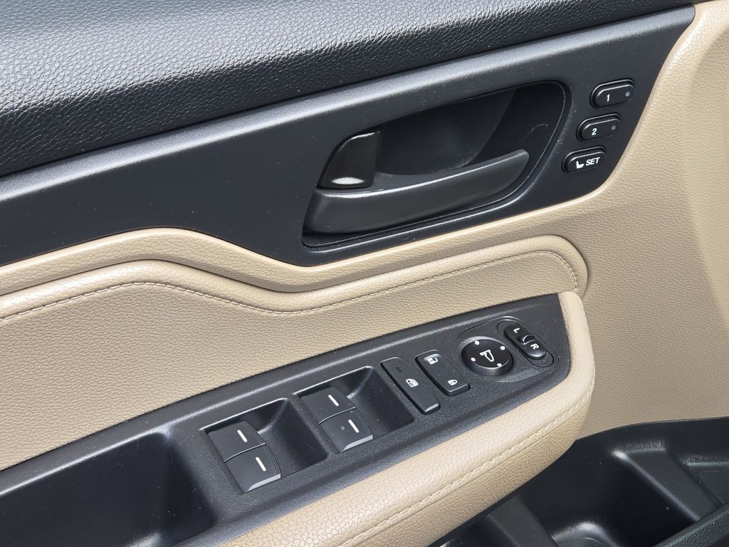 2019 Honda Odyssey EX-L photo 15