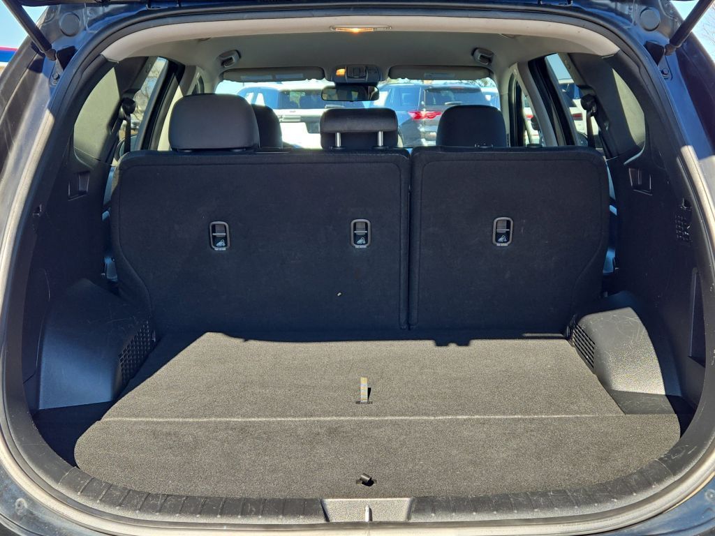 2019 Hyundai Santa Fe SE, 121002, Photo