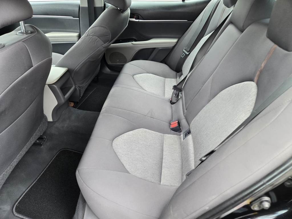 2019 Toyota Camry LE, 750679, Photo