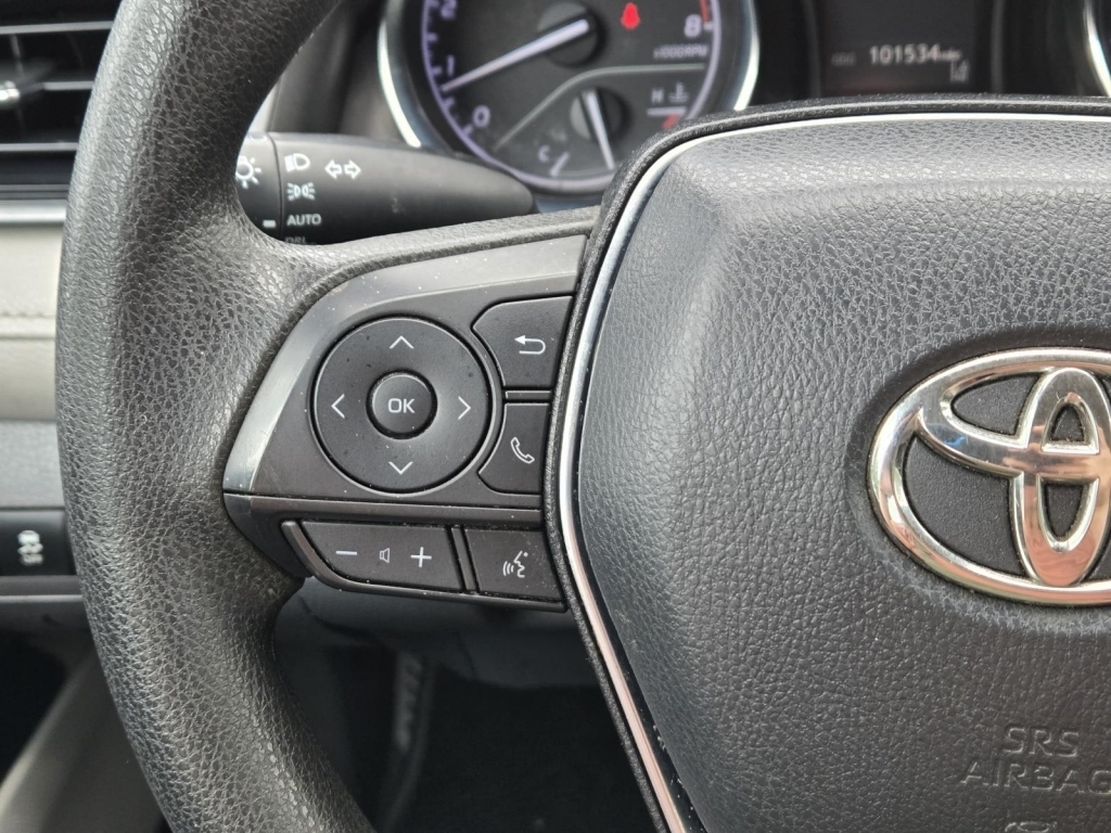 2019 Toyota Camry LE, 750679, Photo