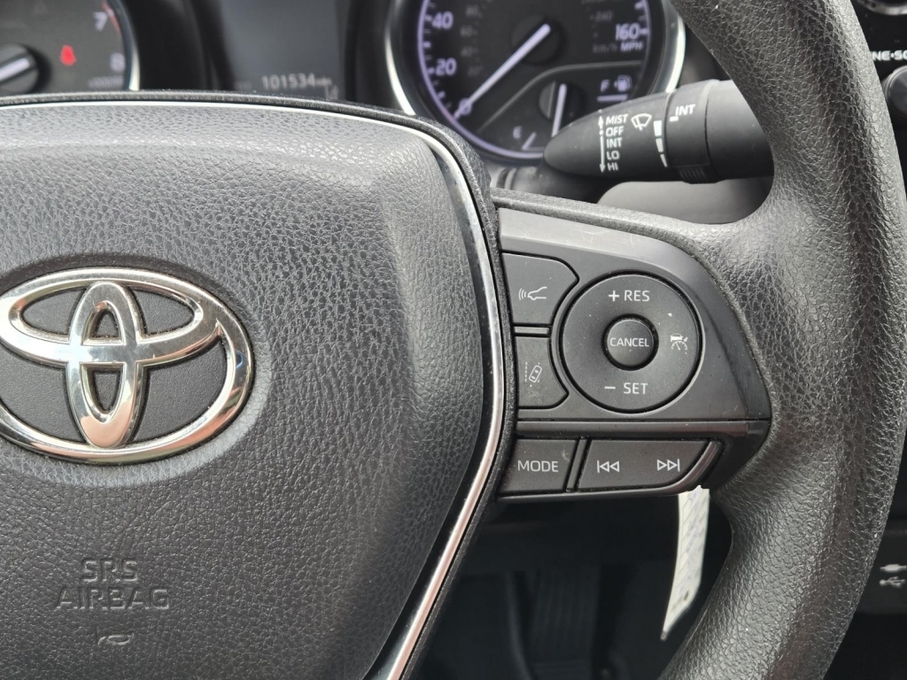 2019 Toyota Camry LE, 750679, Photo