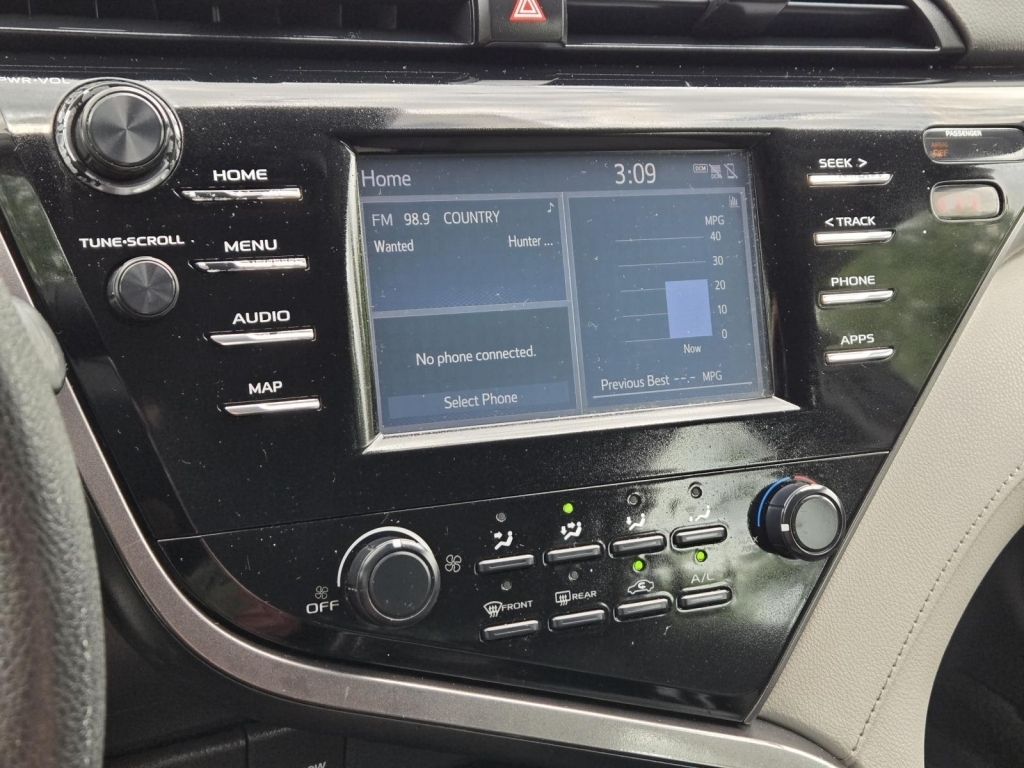 2019 Toyota Camry LE, 750679, Photo