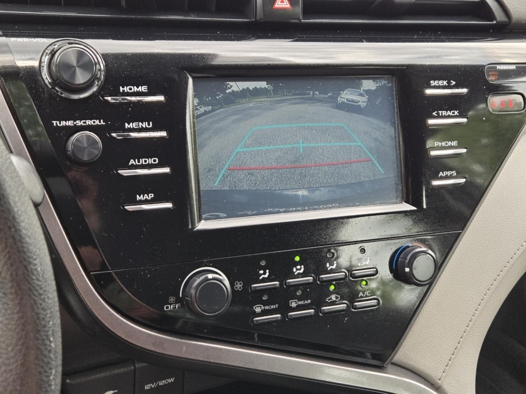 2019 Toyota Camry LE, 750679, Photo